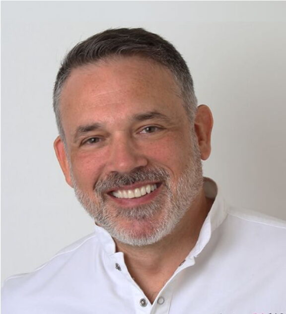 Dr Tim Bradstock-Smith Dr Tim Bradstock-Smith